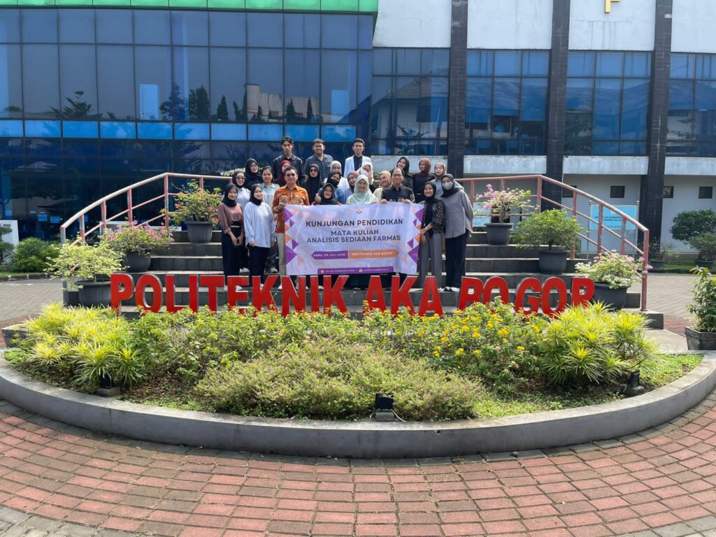 Kunjungan Pendidikan Mahasiswa Farmasi STIKes Bogor Husada ke Politeknik AKA Bogor: Pelajari Langsung Alat Laboratorium Modern